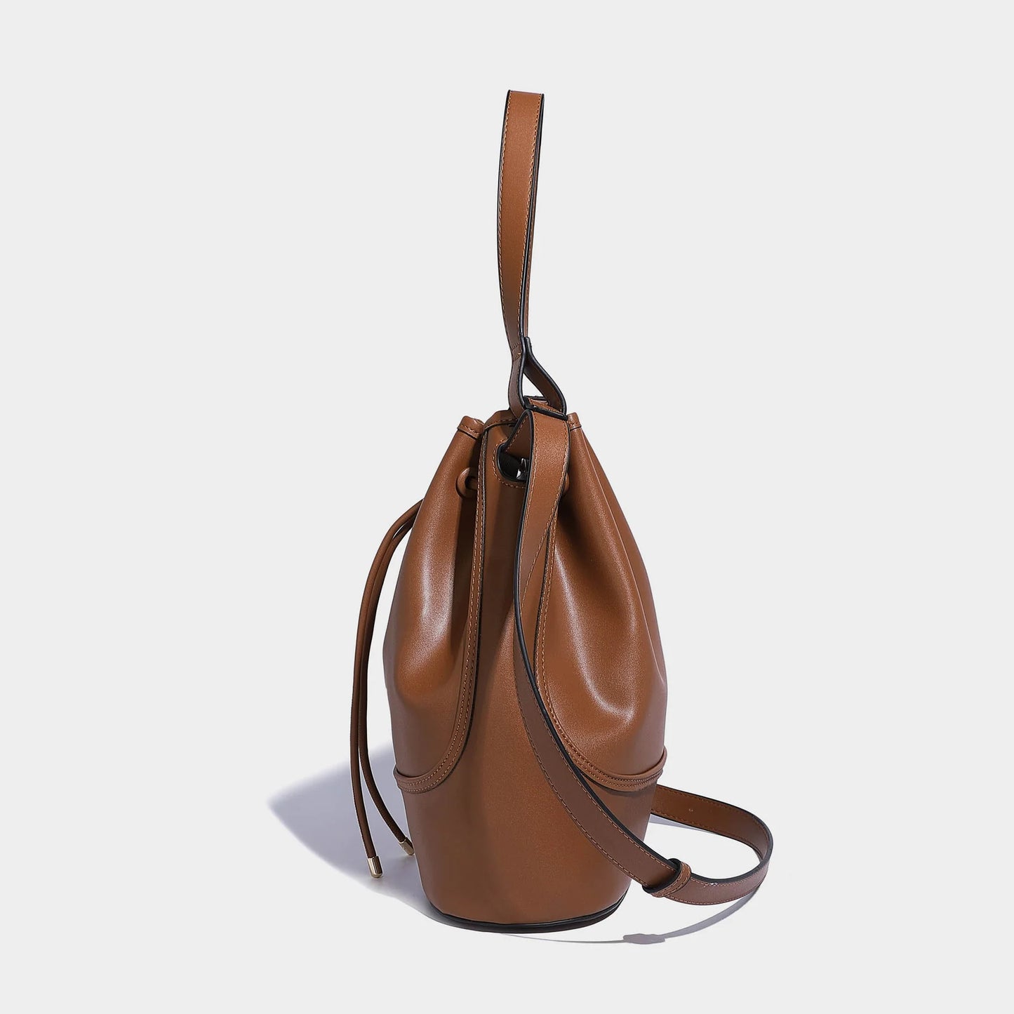 TEALA COMPACT BUCKET BAG