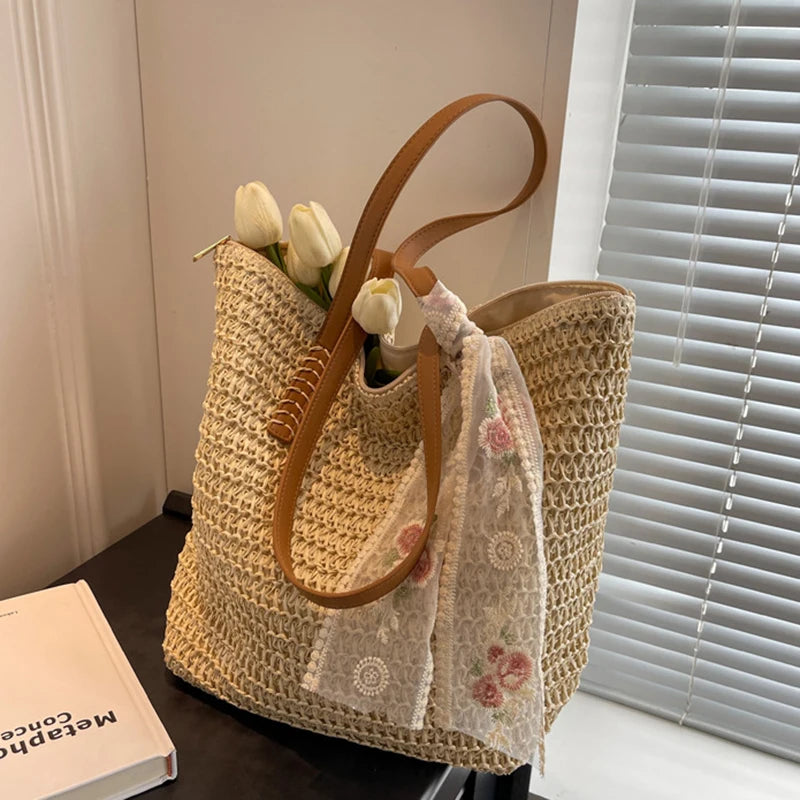 THE HAMPTONS WOVEN TOTE
