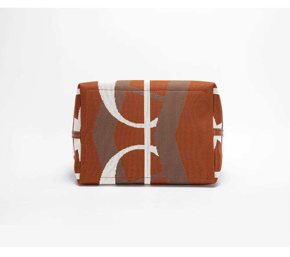 LUCY RETRO BUCKET HANDBAG