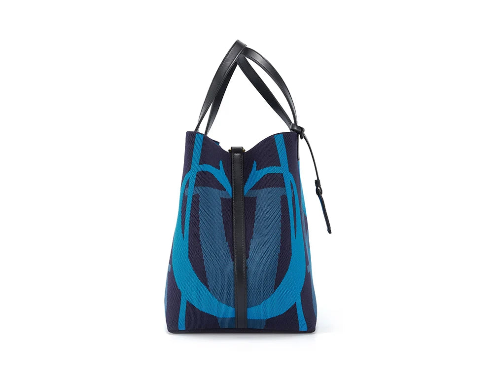 LUCY RETRO BUCKET HANDBAG