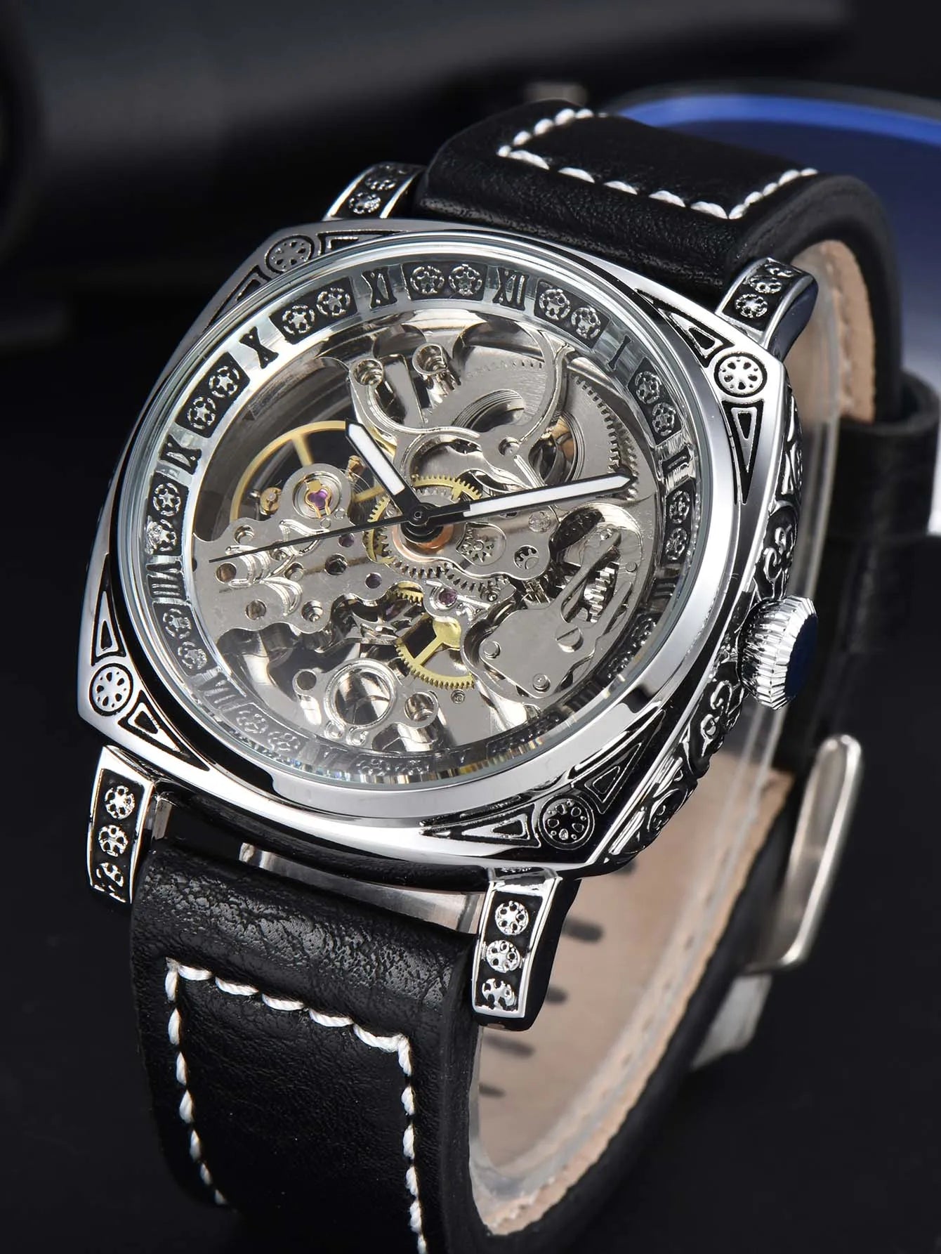 THE LONGLUX HERITAGE SKELETON