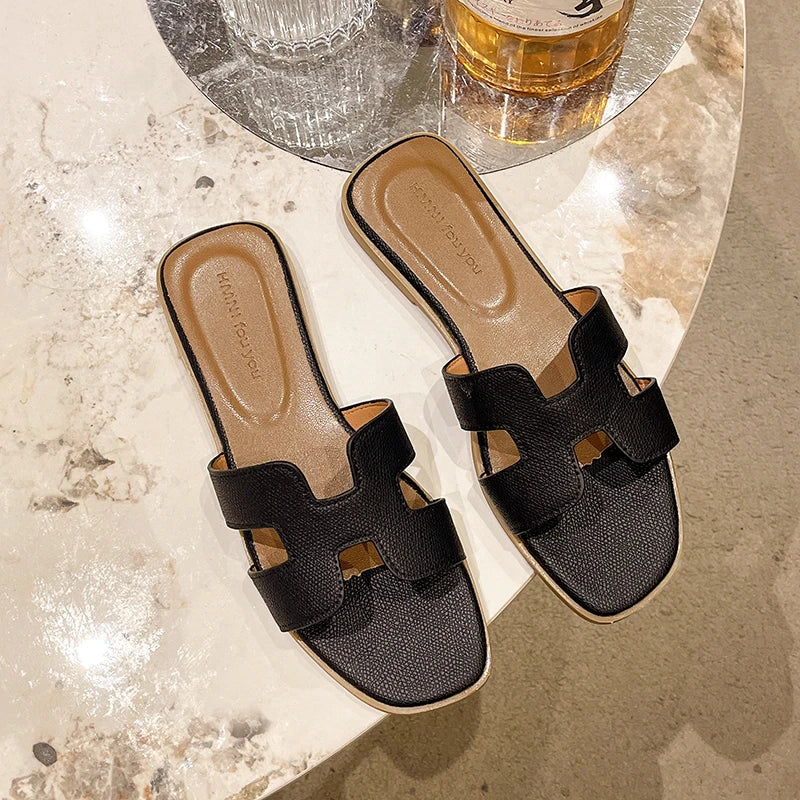 KATE LATEX FLAT SANDALS