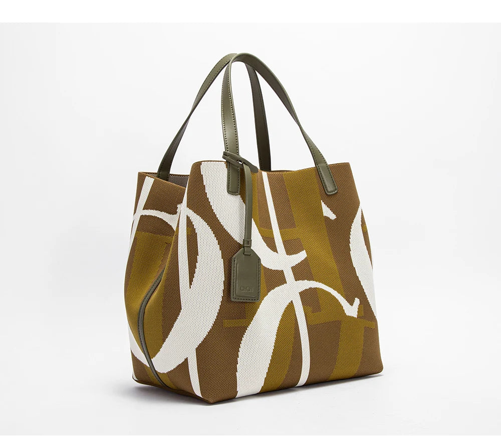 LUCY RETRO BUCKET HANDBAG
