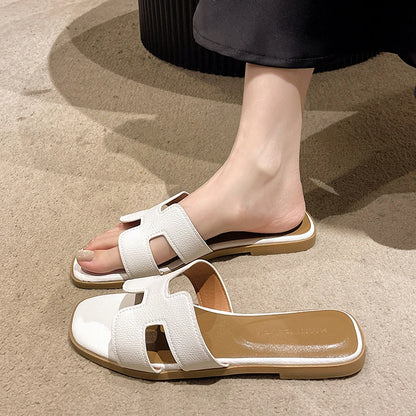 KATE LATEX FLAT SANDALS