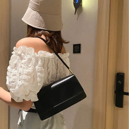 Aria Luxe Saddle Bag