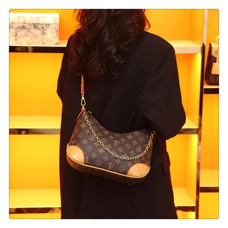 Louis Curve Signature Bag