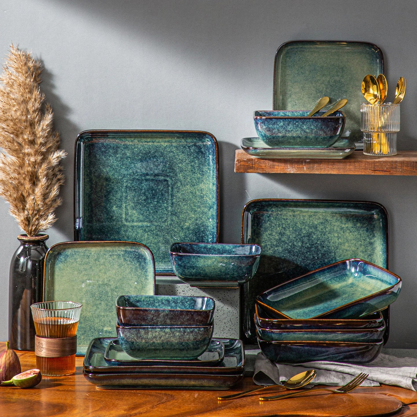 SternGlaze Green Dinnerware Set