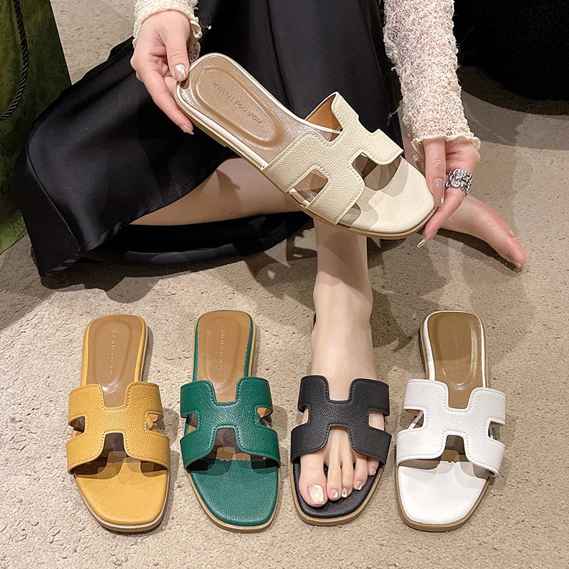 KATE LATEX FLAT SANDALS