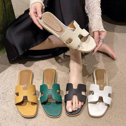 KATE LATEX FLAT SANDALS