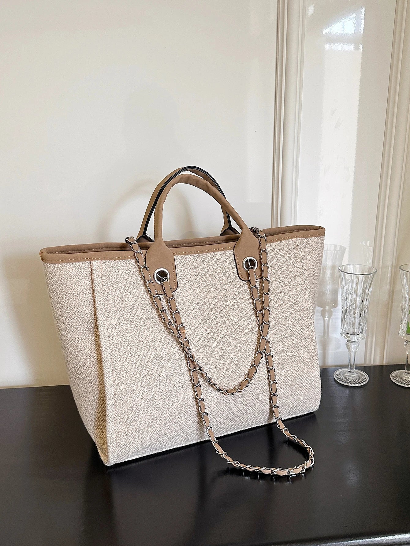 CANVAS CHAIN TOTE – LARGE CAPACITY COMMUTER BAG