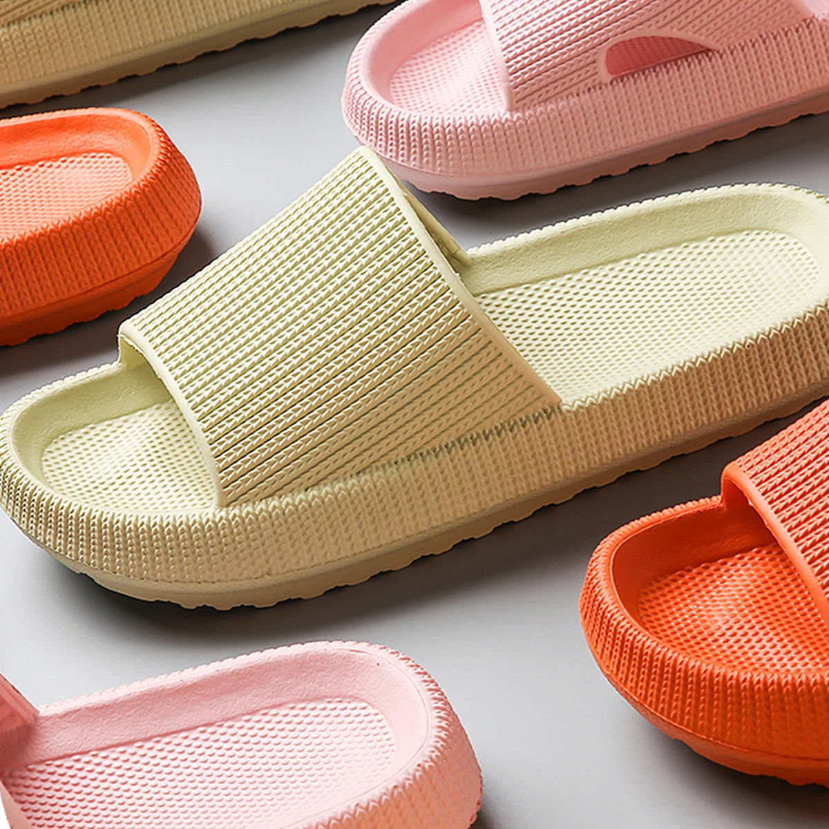 ELLA HOME SLIPPER
