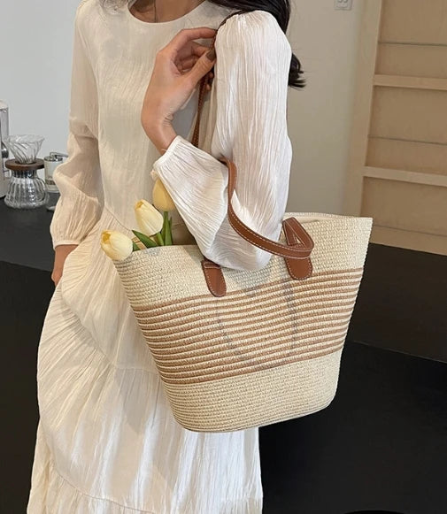 ADWOA STRAW SHOULDER BAG