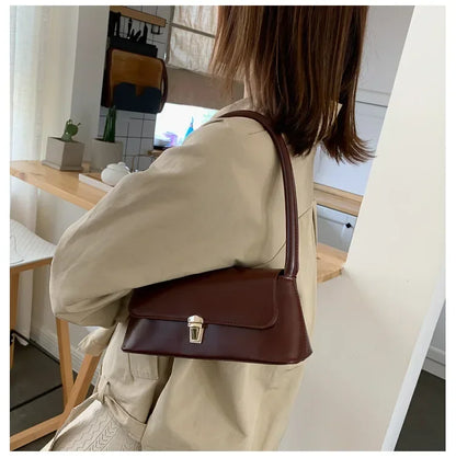 Aria Luxe Saddle Bag