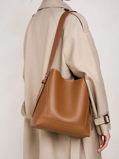 CLARISSA LEATHER TOTE BAG