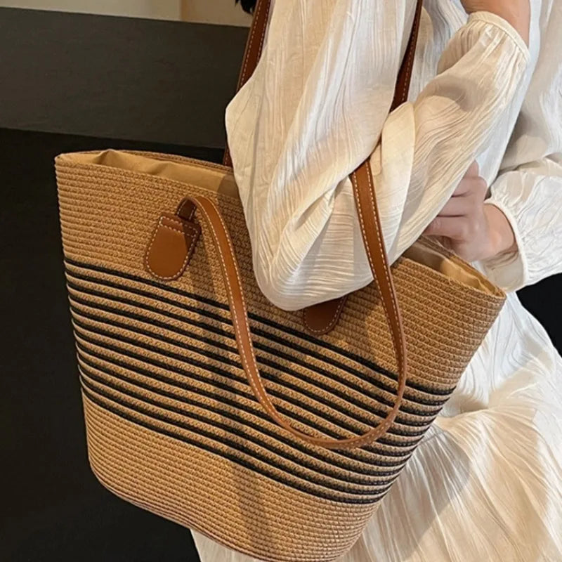 ADWOA STRAW SHOULDER BAG
