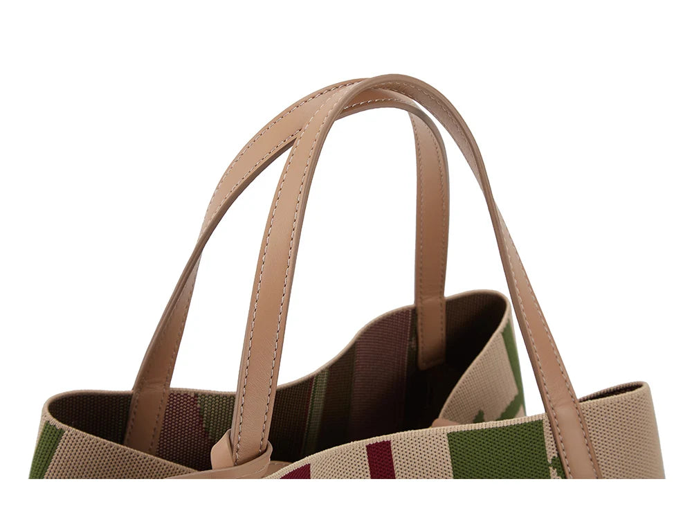 LUCY RETRO BUCKET HANDBAG