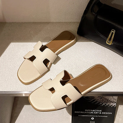 KATE LATEX FLAT SANDALS