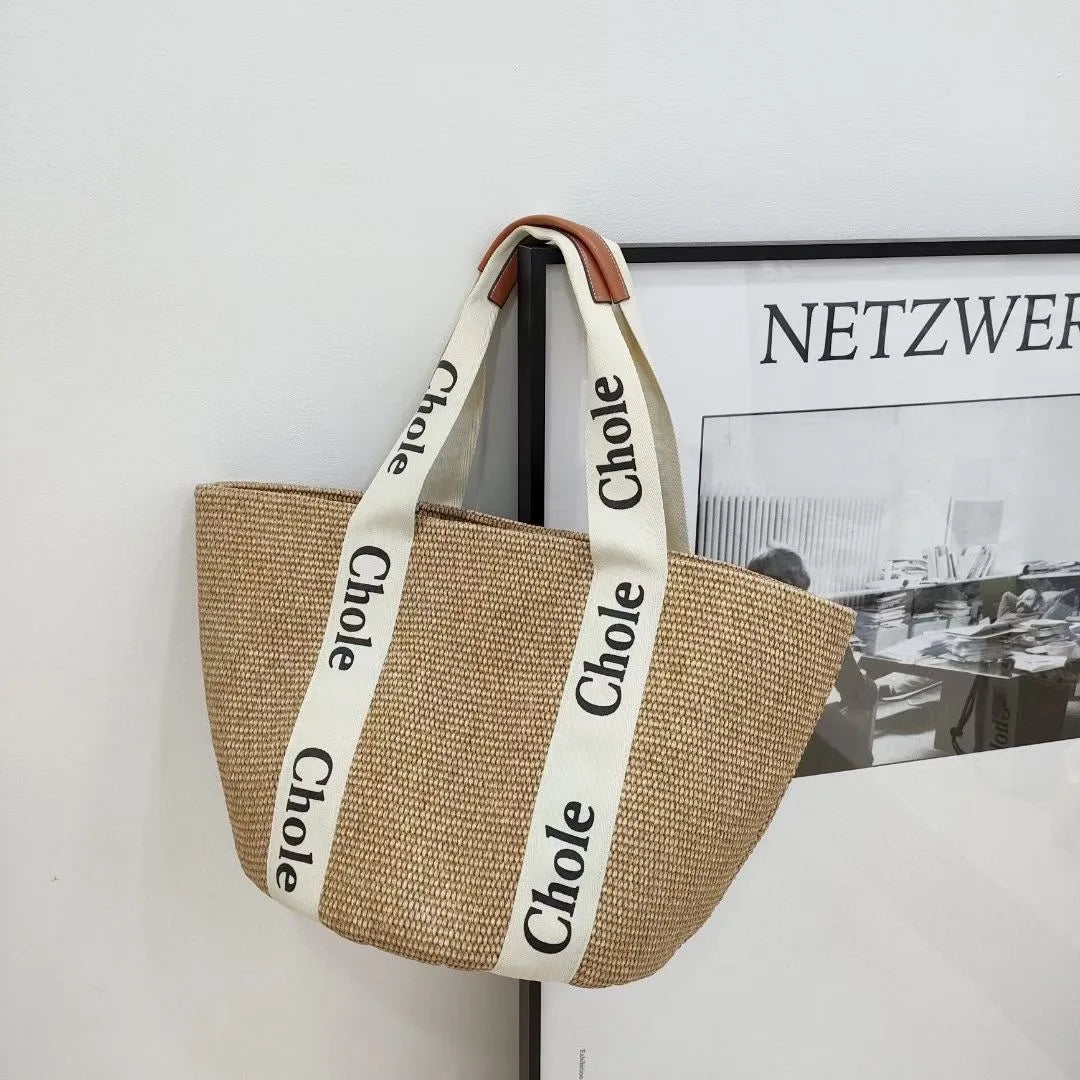 BEACHSIDE STRAW TOTE BAG
