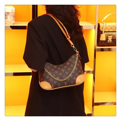 Louis Curve Signature Bag