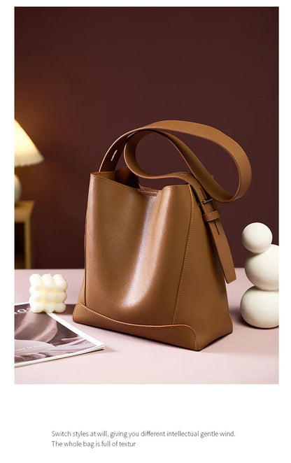 CLARISSA LEATHER TOTE BAG