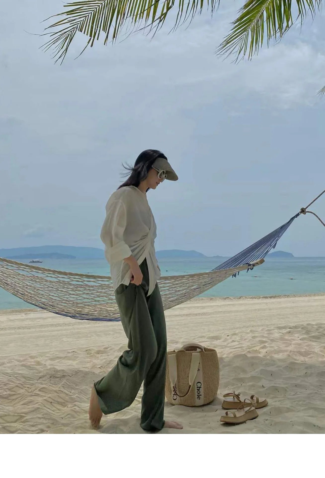 BEACHSIDE STRAW TOTE BAG