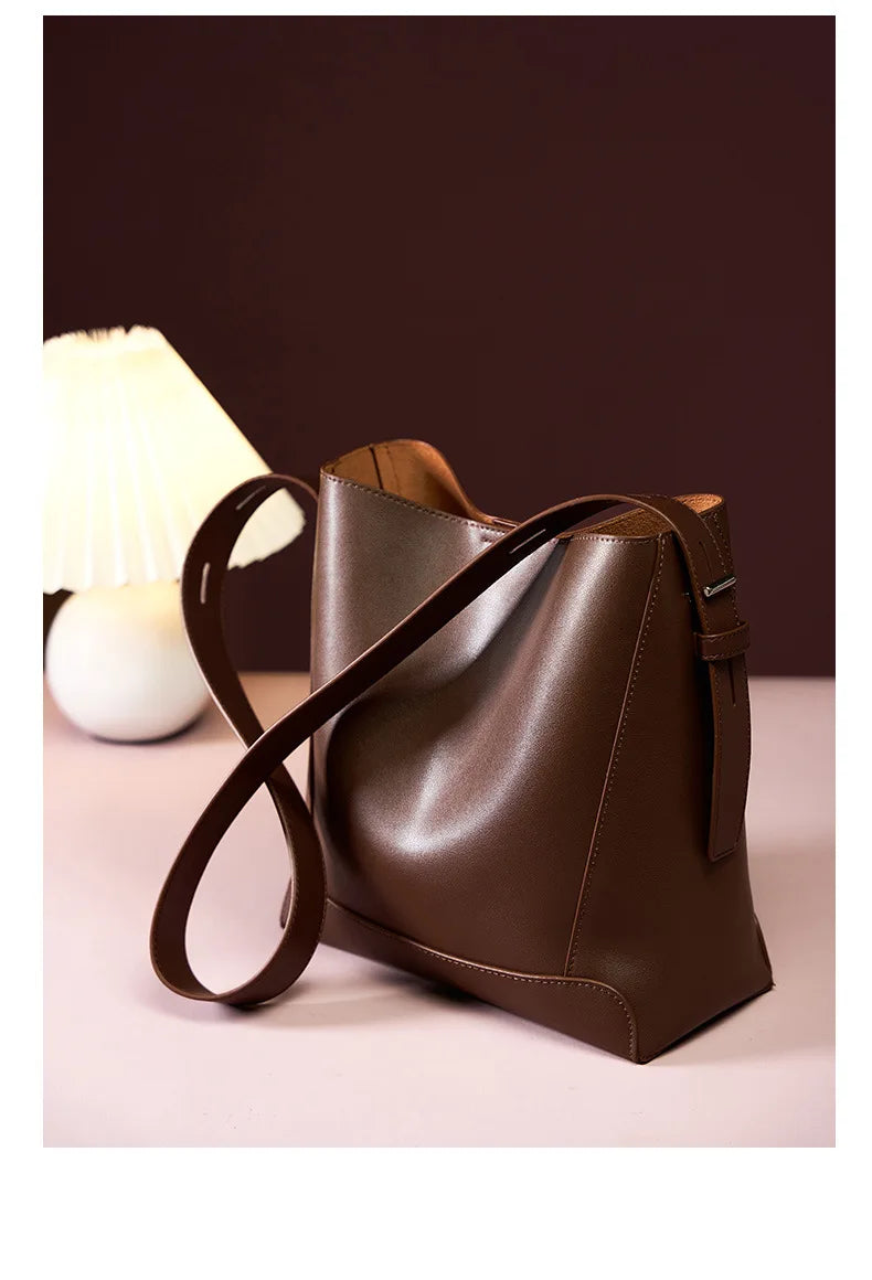 CLARISSA LEATHER TOTE BAG