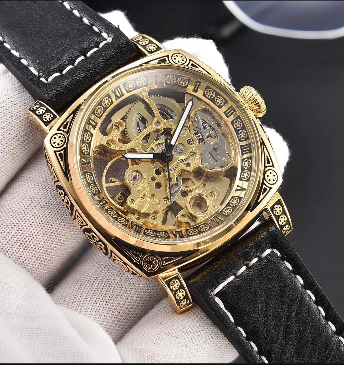 THE LONGLUX HERITAGE SKELETON