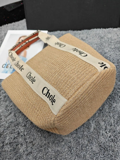 BEACHSIDE STRAW TOTE BAG