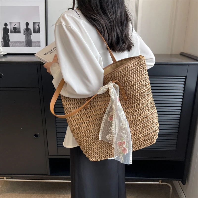 THE HAMPTONS WOVEN TOTE