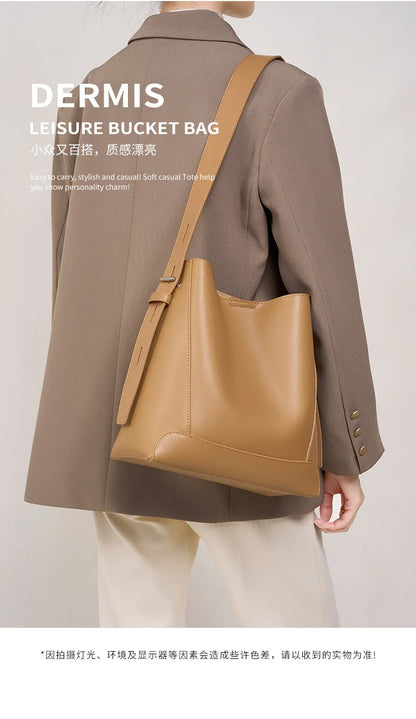 CLARISSA LEATHER TOTE BAG