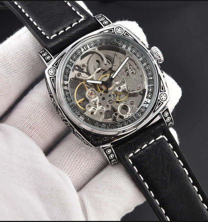 THE LONGLUX HERITAGE SKELETON
