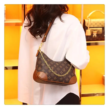 Louis Curve Signature Bag