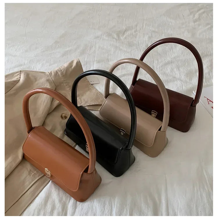 Aria Luxe Saddle Bag