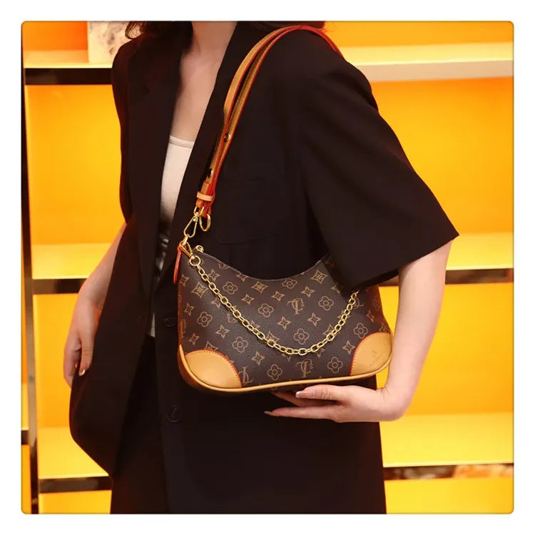Louis Curve Signature Bag