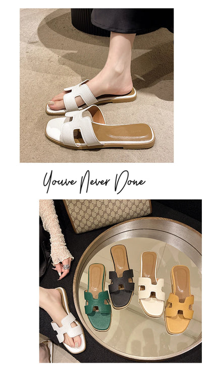 KATE LATEX FLAT SANDALS