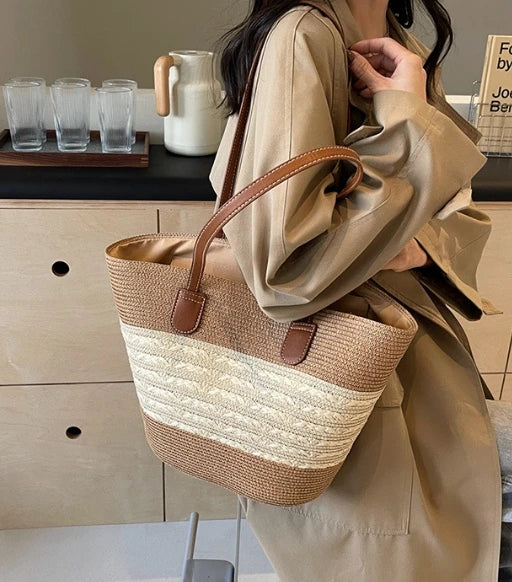 ADWOA STRAW SHOULDER BAG