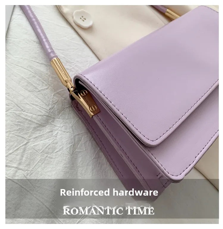 Aria Luxe Saddle Bag