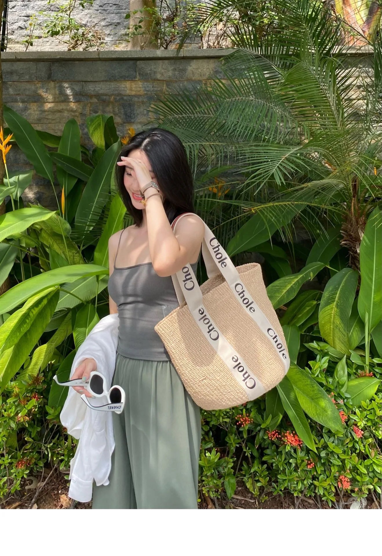 BEACHSIDE STRAW TOTE BAG