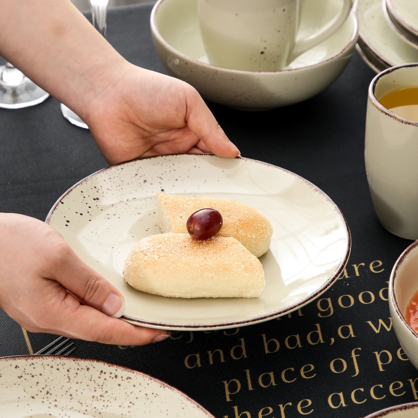 Malacasa Nature Stoneware Set